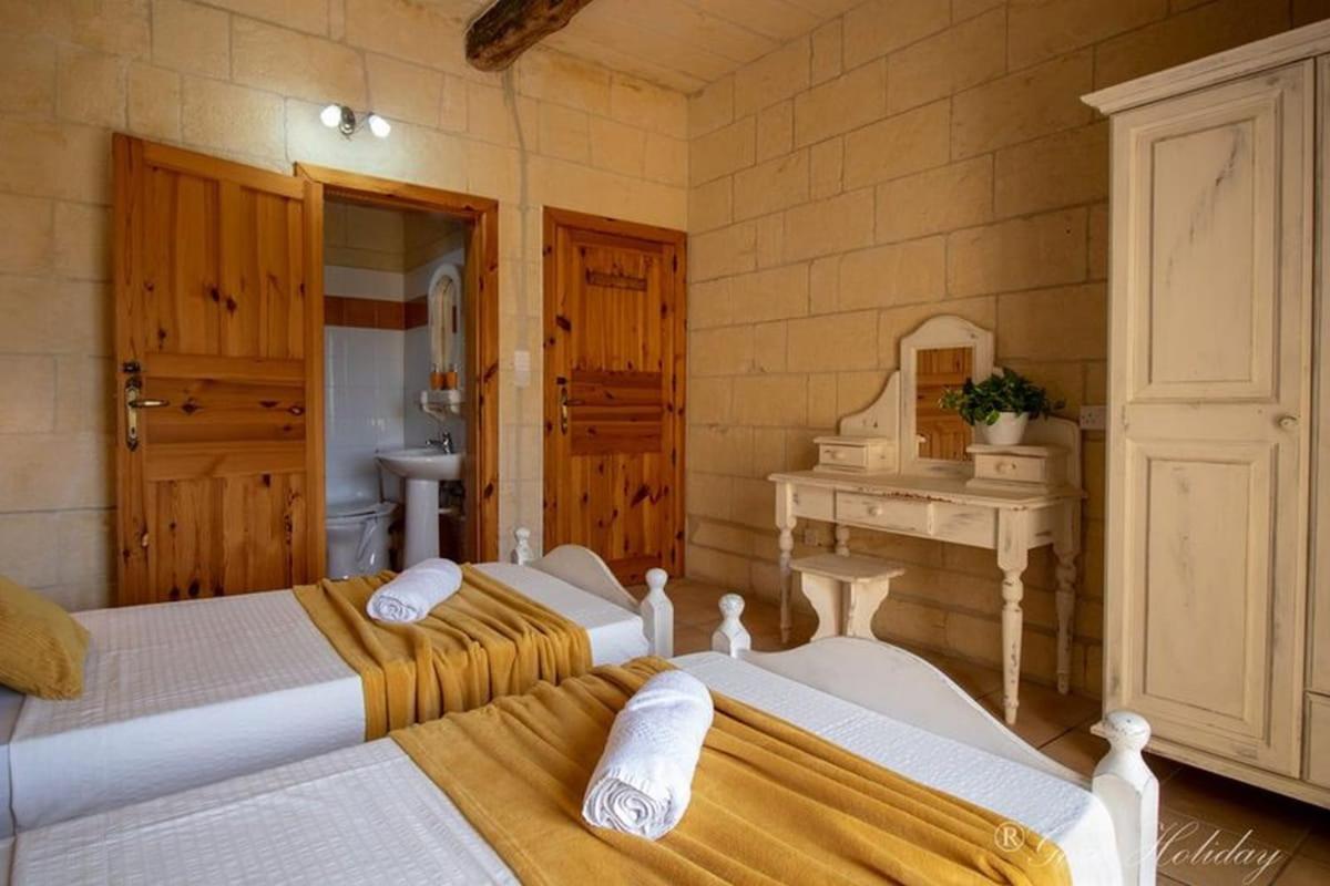 לינה וארוחת בוקר Xagħra Hibiscus מראה חיצוני תמונה