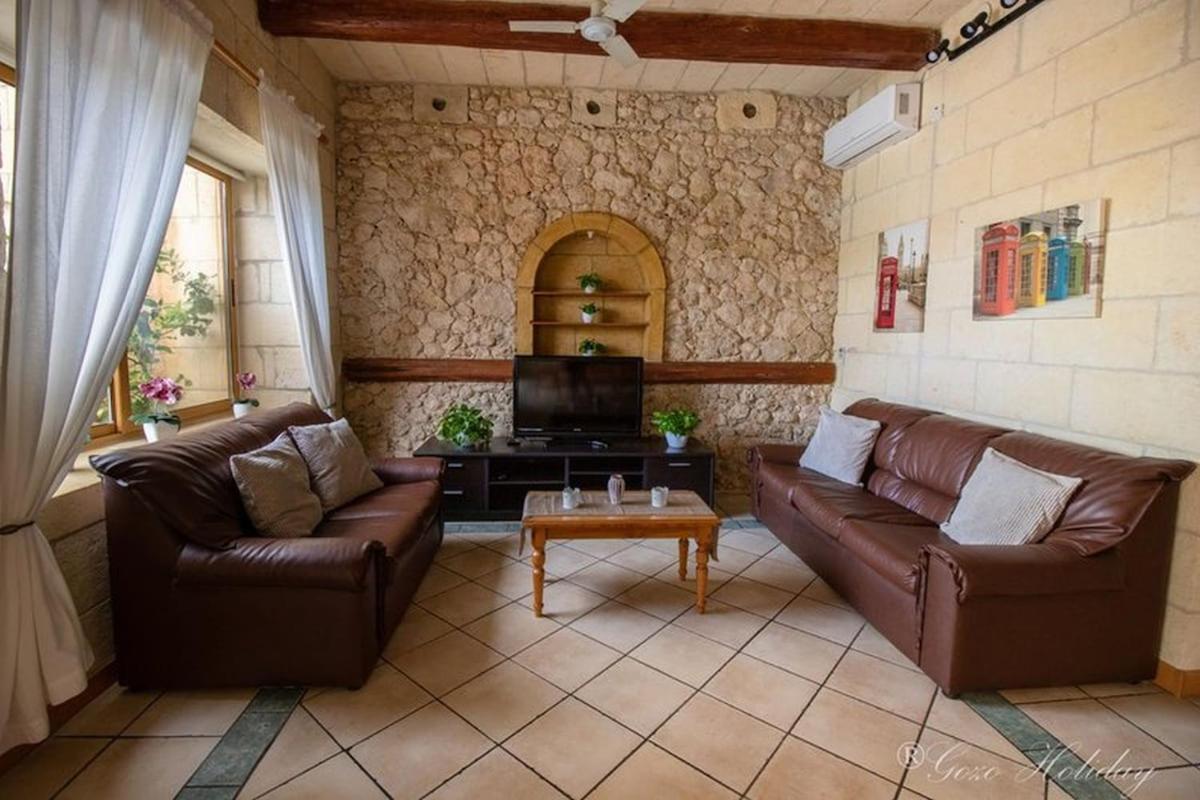 לינה וארוחת בוקר Xagħra Hibiscus מראה חיצוני תמונה